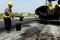 Melihat Proses Pengaspalan...