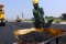 Melihat Proses Pengaspalan...