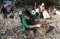 Bersih-bersih Sampah...