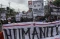 Warga dan Aremania Unjuk...