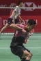 Bungkam Shi Yu Qi, Jonatan...