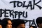 Mahasiswa Tolak Pengesahan...