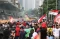 Suporter Menyambut Arak-arakan...