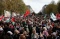 Paris Membara, 15.000...
