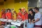 Tradisi Makan Lontong...