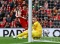 Bungkam Brighton 2-1,...