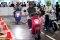 Melihat Pameran Kendaraan...