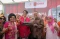 Ratusan Wanita Berkebaya...