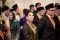 Jokowi Anugerahkan Tanda...