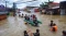 Banjir Rendam Makassar,...