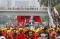 Buruh Gelar Aksi di...