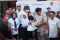 Dua Menteri Serahkan...