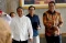Menteri Hukum Serahkan...