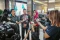 Keluarga Arya Daru Desak...