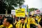 Mahasiswa Gelar Aksi...