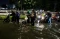 Banjir Lumpuhkan Jalan...