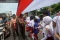 Ribuan Siswa Bentangkan...
