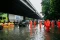Hujan dan Banjir, Jalan...
