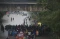 Banjir Genangi Jembatan...
