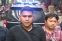 floating-Dikalungi Golok, Karyawan...