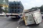 floating-Pecah Ban, Mobil Boks...