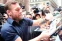 floating-Conor McGregor Melawan...