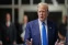 floating-Donald Trump Samakan...