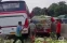 floating-Tabrakan Beruntun Bus...