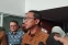 floating-Heru Budi: 4.000 Guru...