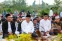 floating-Bahagianya Pak Bas Salat...