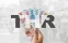 floating-Purbaya Targetkan THR...