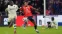 floating-2 Pemain Sepak Bola...