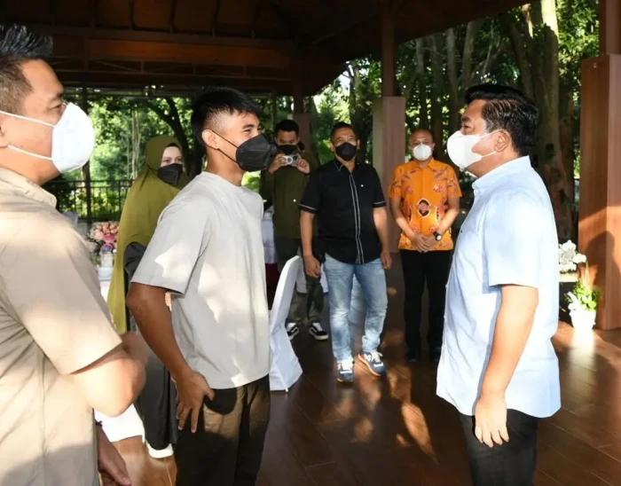 Keakraban Komandan Lapangan...