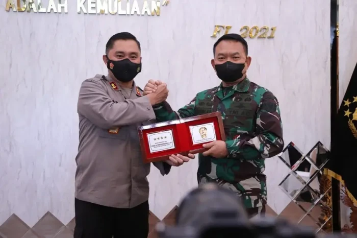 3 Momen Keakraban Jenderal...