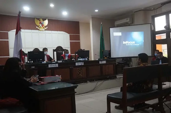 Sidang Pembunuhan Pengusaha...