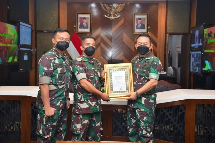 Jenderal Dudung Beri...