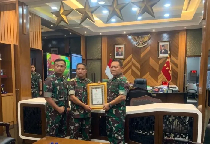 Prajurit Kodim Majalengka...