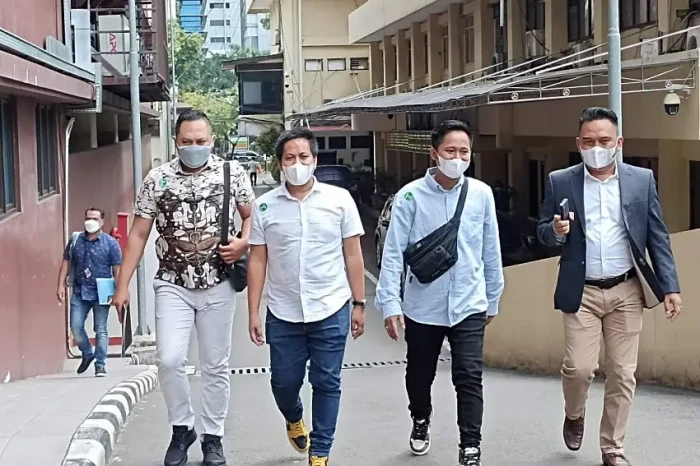 Doni Salmanan Penuhi...