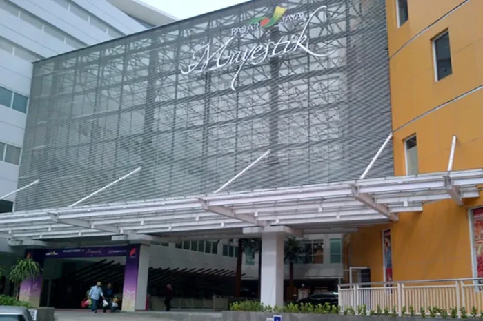 Asal Usul Pasar Mayestik,...