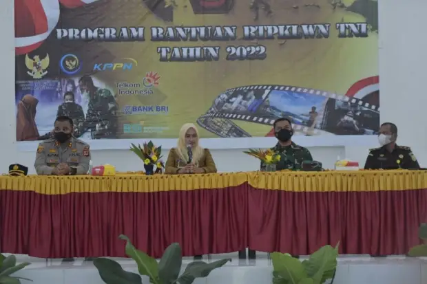 PKL dan Nelayan di Kabupaten...