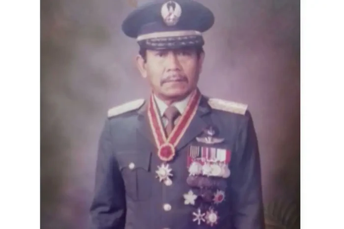 Kabar Duka, Danjen Kopassus...