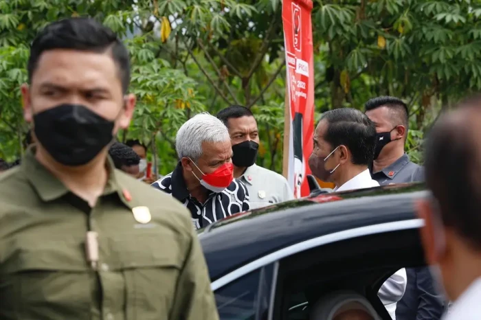 Hadiri Rakernas V Projo,...