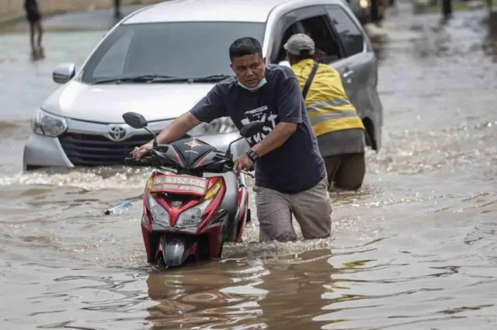 Sepeda Motor Anda Terdampak...
