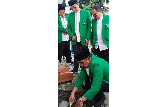 Rektor UMI Resmikan...