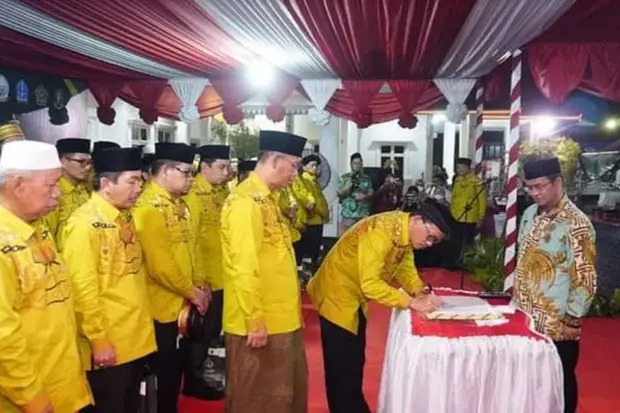 KH Syam Amir Yunus Komandoi...