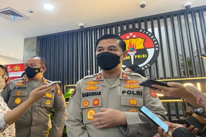 Brigadir Polisi Ditembak...
