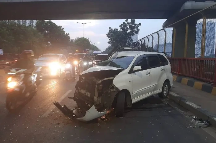 Pengemudi Mengantuk,...