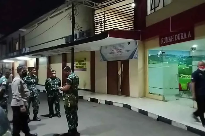 Belasan Anggota TNI...