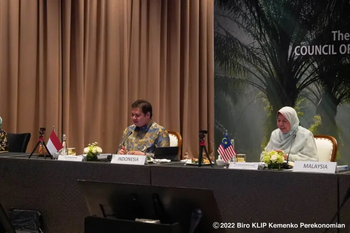 Pertemuan CPOPC: Menko...
