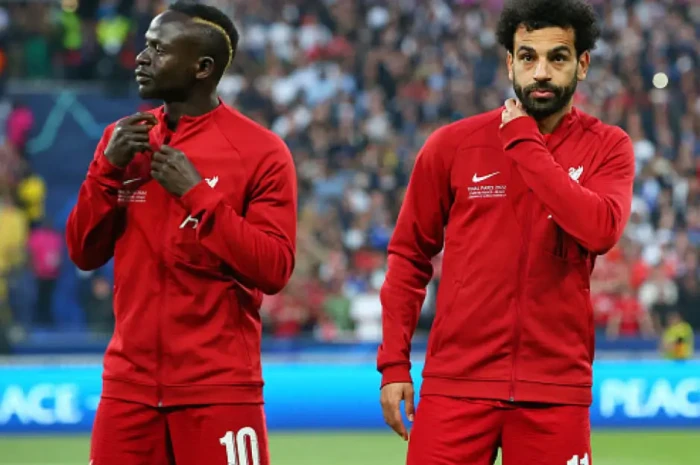 Mohamed Salah vs Sadio...